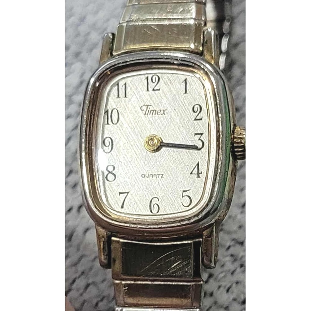 Vintage Timex Quartz Women's Gold Tone Analog Watch Expansion Band